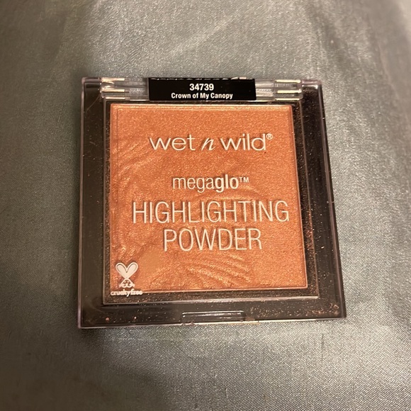 Trio of Elf and Wet 'n' Wild - Picture 8 of 10